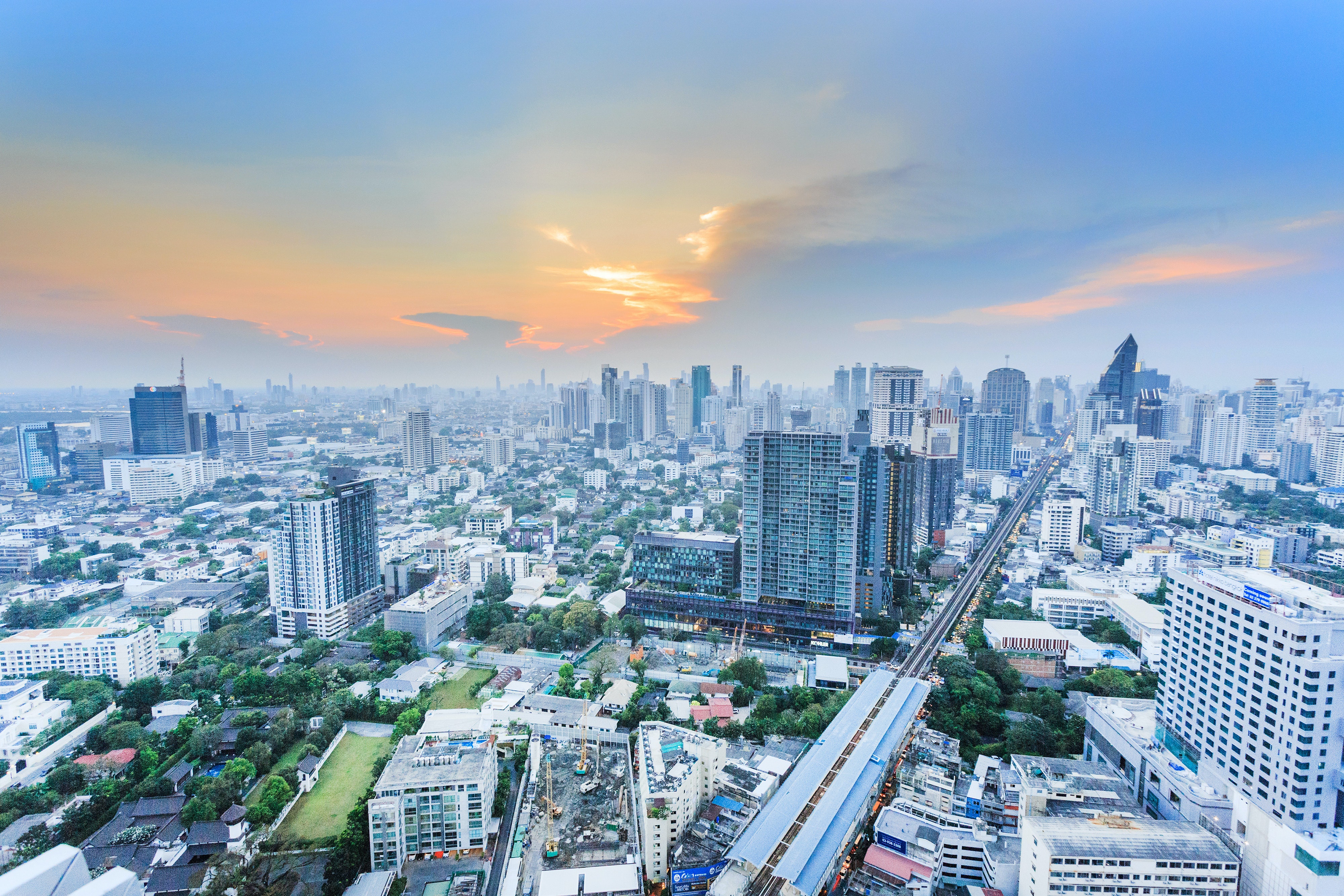 Visitors' TM6 form temporary exemption at Thailand's Sadao checkpoint