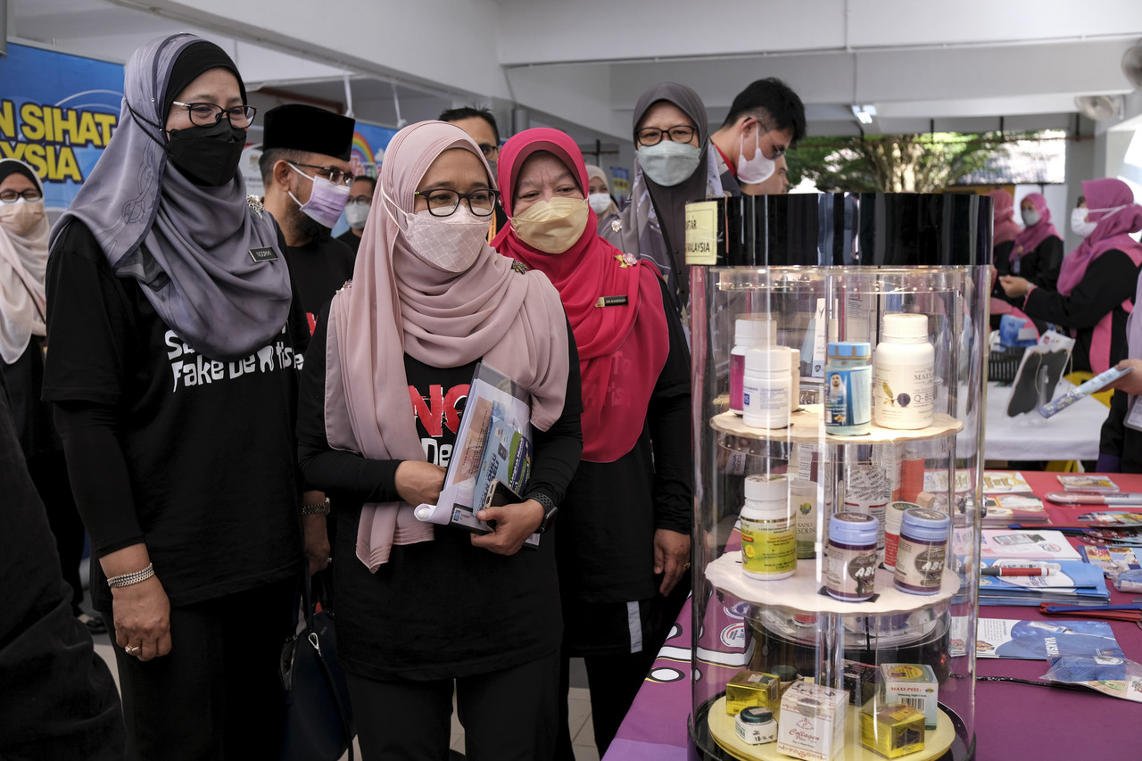 Tindakan tegas mengikut Akta 804 terhadap pengamal pergigian haram