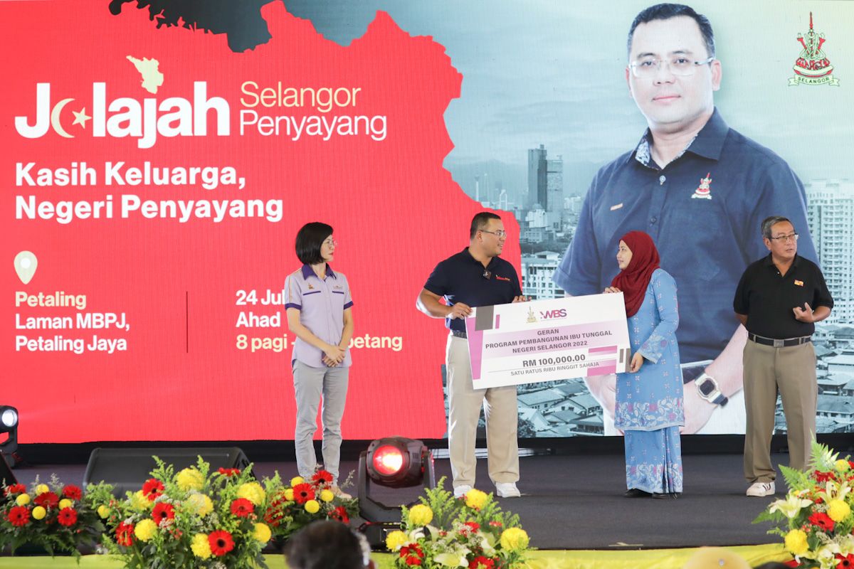 雪政府拨款10万施援  拟各选区设单亲妈妈俱乐部