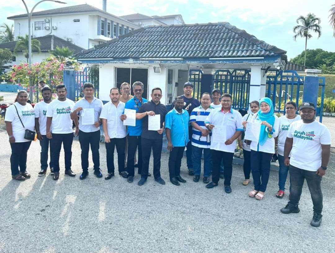 டத்தோஸ்ரீ நஜிப் புக்கு எதிராக  கெ அடிலான் கிளைகளின் தலைவர்கள் போலீஸ் புகார்