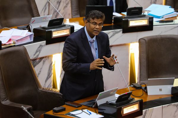 雪乐龄亲善基金款项 甘纳:未来电子钱包付款