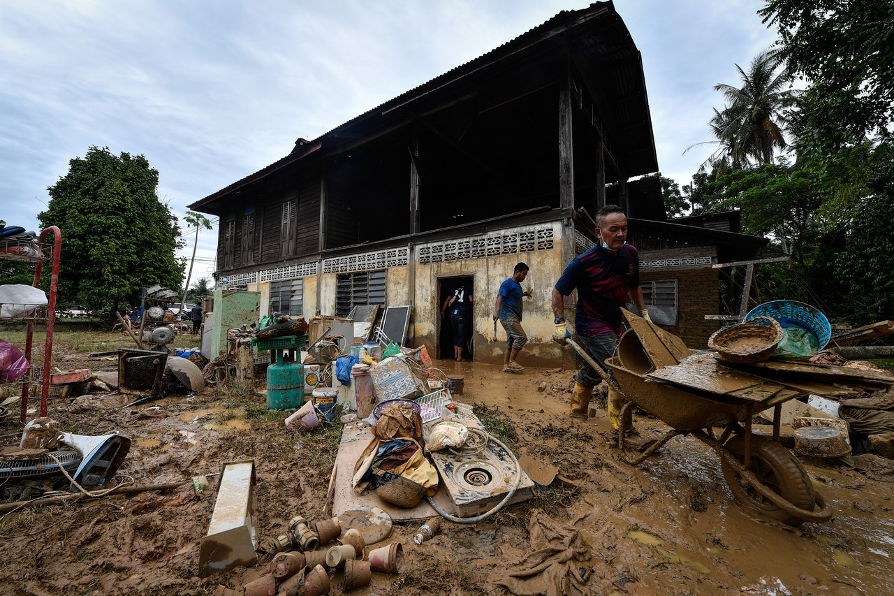 Fire dept to increase assets, personnel to assist Baling flood victims
