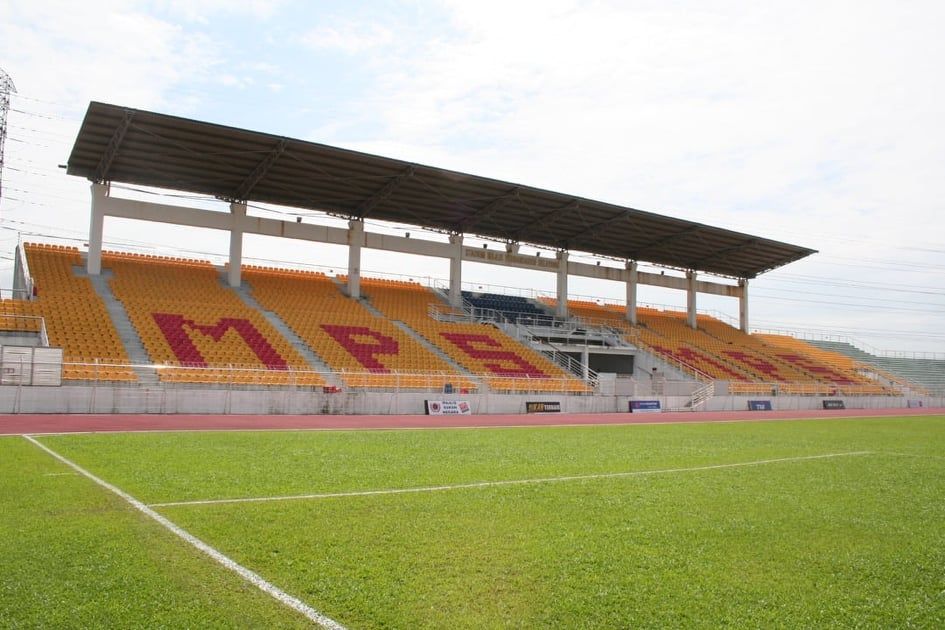 士拉央市议会体育馆即日起暂关闭让路提升