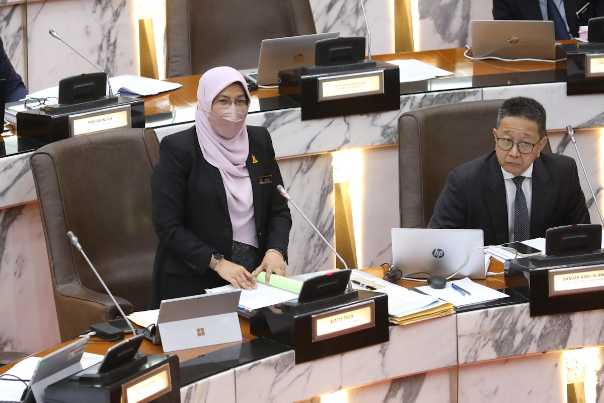 Negeri perluas kempen pasang lampu LED, sistem solar di semua bangunan