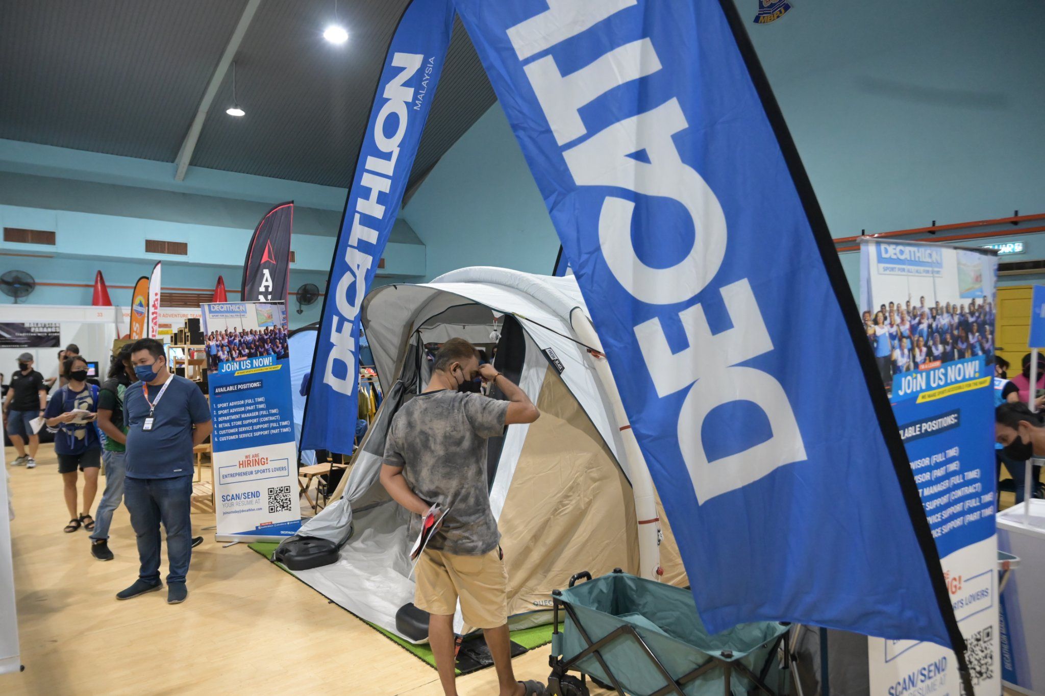 灵市户外活动器材用具展 明日最后一天