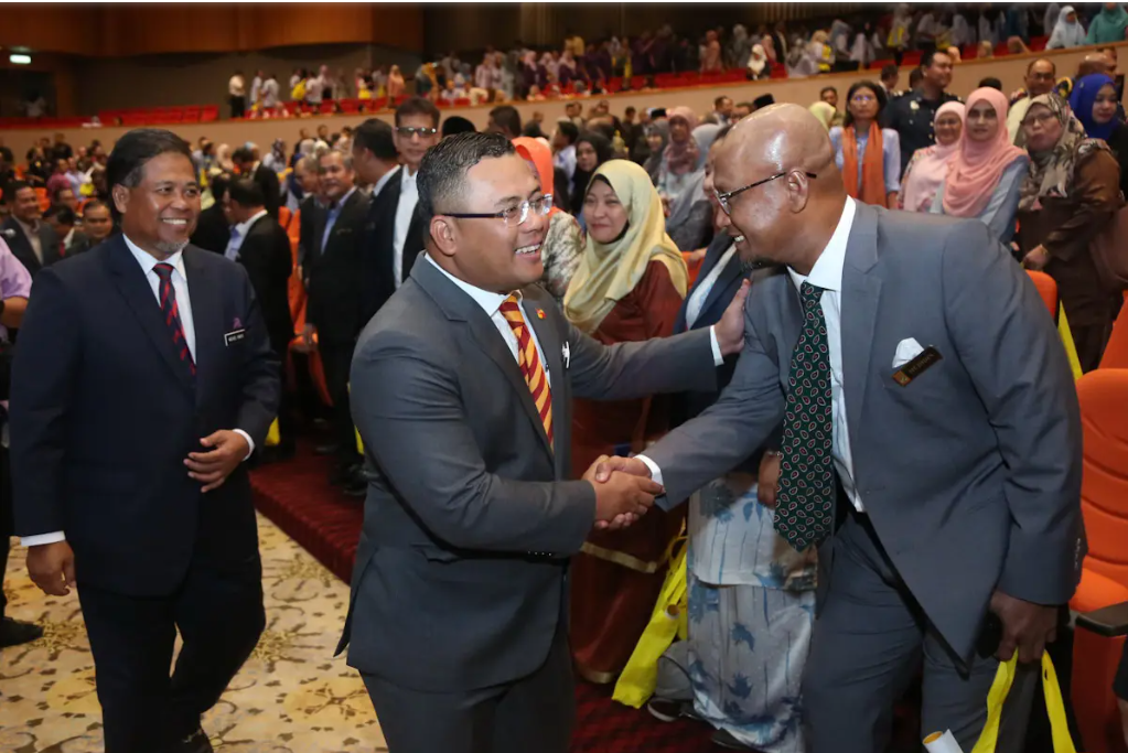 குறைந்தபட்ச ஊதிய விகிதம் RM1,600 ஆக அதிகரிக்க நிறுவனத்தின் நிதி நிலையை கணக்கில் எடுத்துக்கொள்ள வேண்டும்