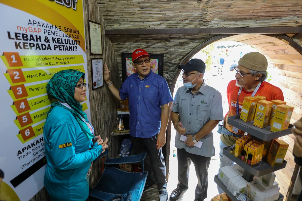 EXCO: Ladang ternak ayam daging di Ulu Bernam dijangka siap akhir tahun