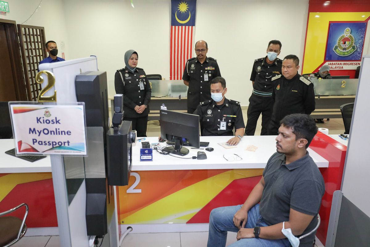 Imigresen Selangor perkenal kiosk mohon pasport antarabangsa