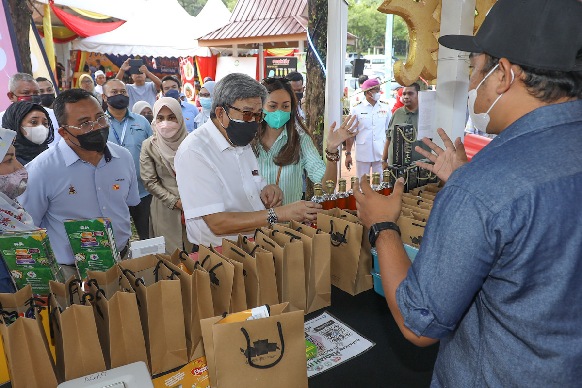 MAHA 2022: Sultan, Tengku Permaisuri berkenan kunjungi Pavilion Selangor