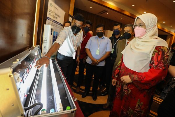 எல்இடி, சோலார் விளக்குகளை நிறுவுவதற்கான பிரச்சாரம்; சிஸ்டத்திற்கு நல்ல வரவேற்பு