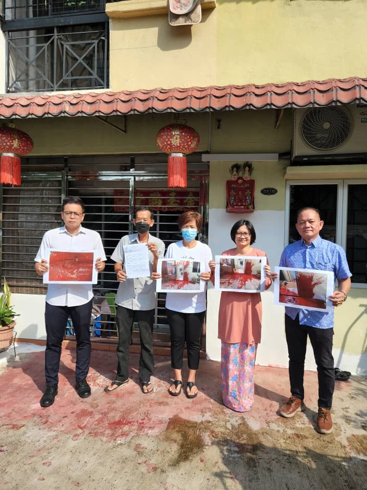 公寓单位被点错相泼红漆  一家四口惶恐度日促加强保安