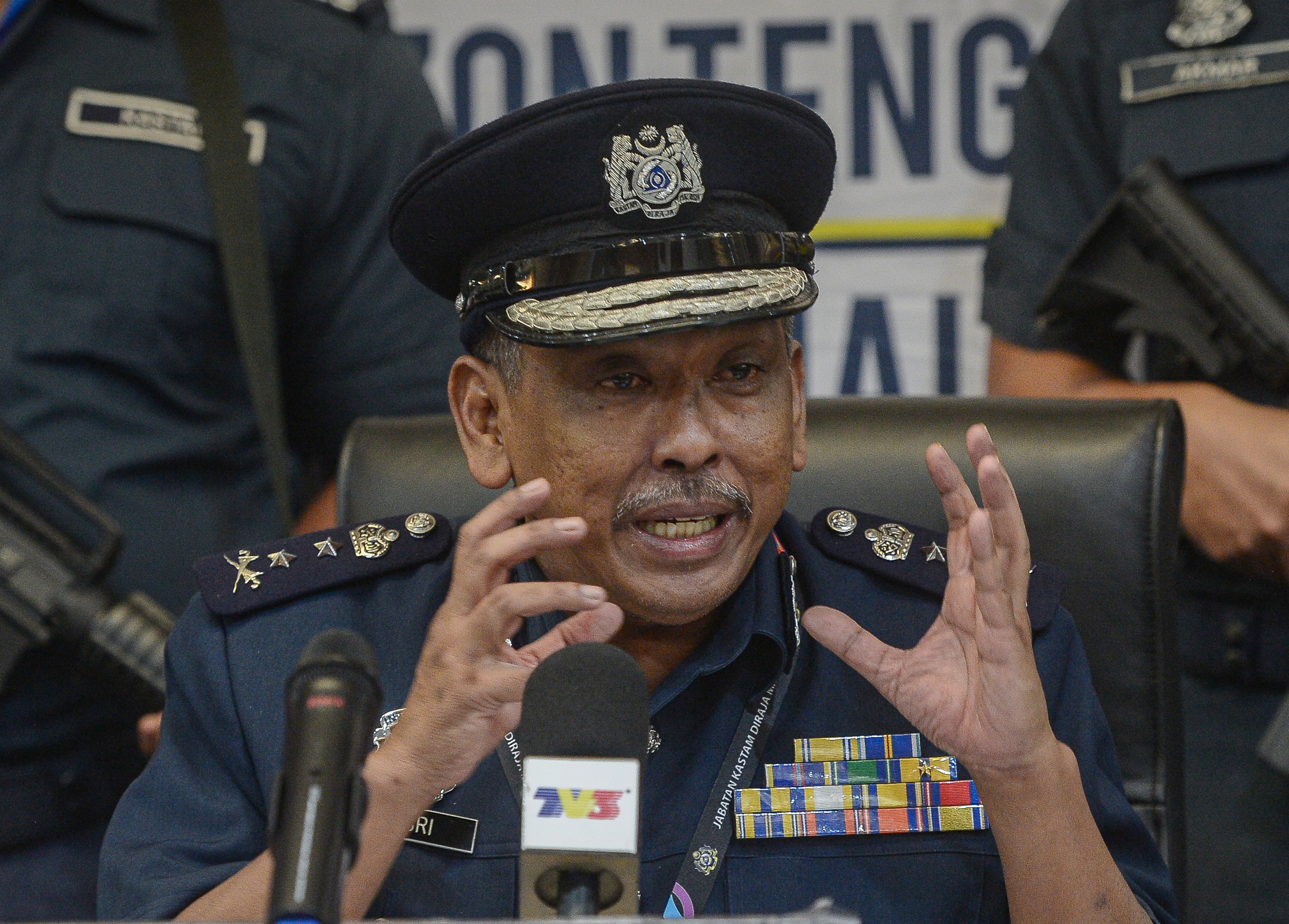 Kastam gagalkan aktiviti penyeludupan hampir RM40 juta