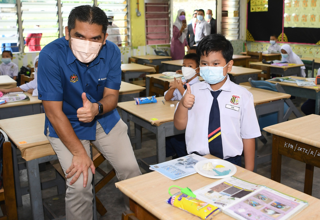 Menteri: Sesi sekolah tahun depan kekal bermula Mac