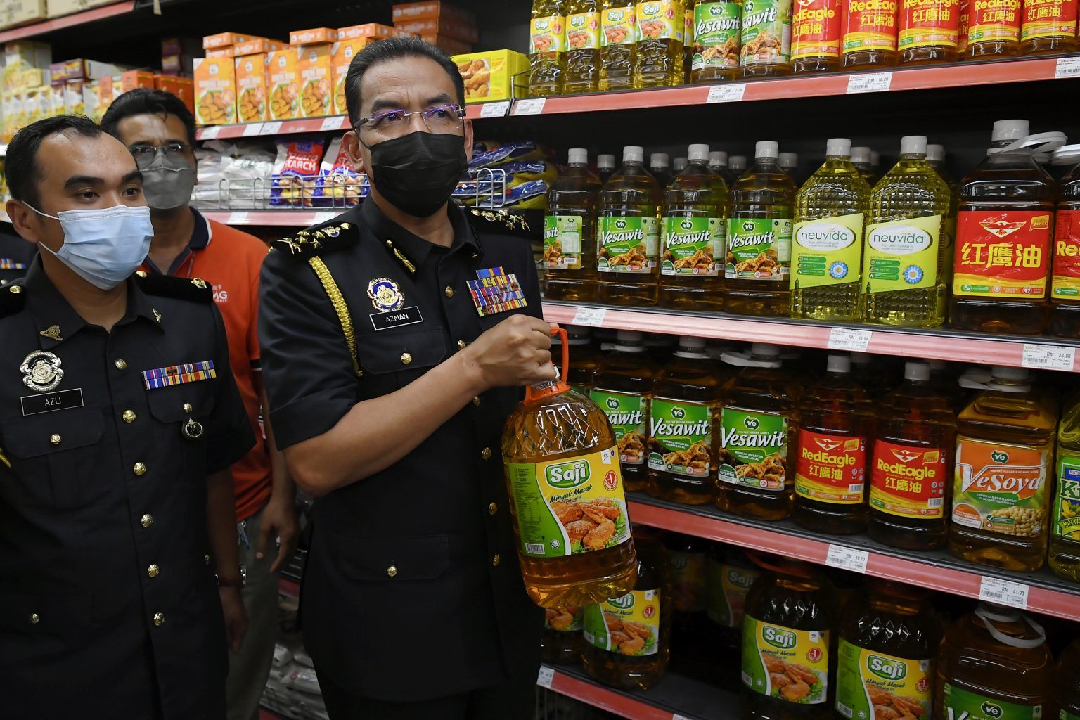 உள்நாட்டு வாணிக அமைச்சின் சோதனைகளில் வெ.24 லட்சம் மதிப்புள்ள சமையல் எண்ணெய் பறிமுதல்