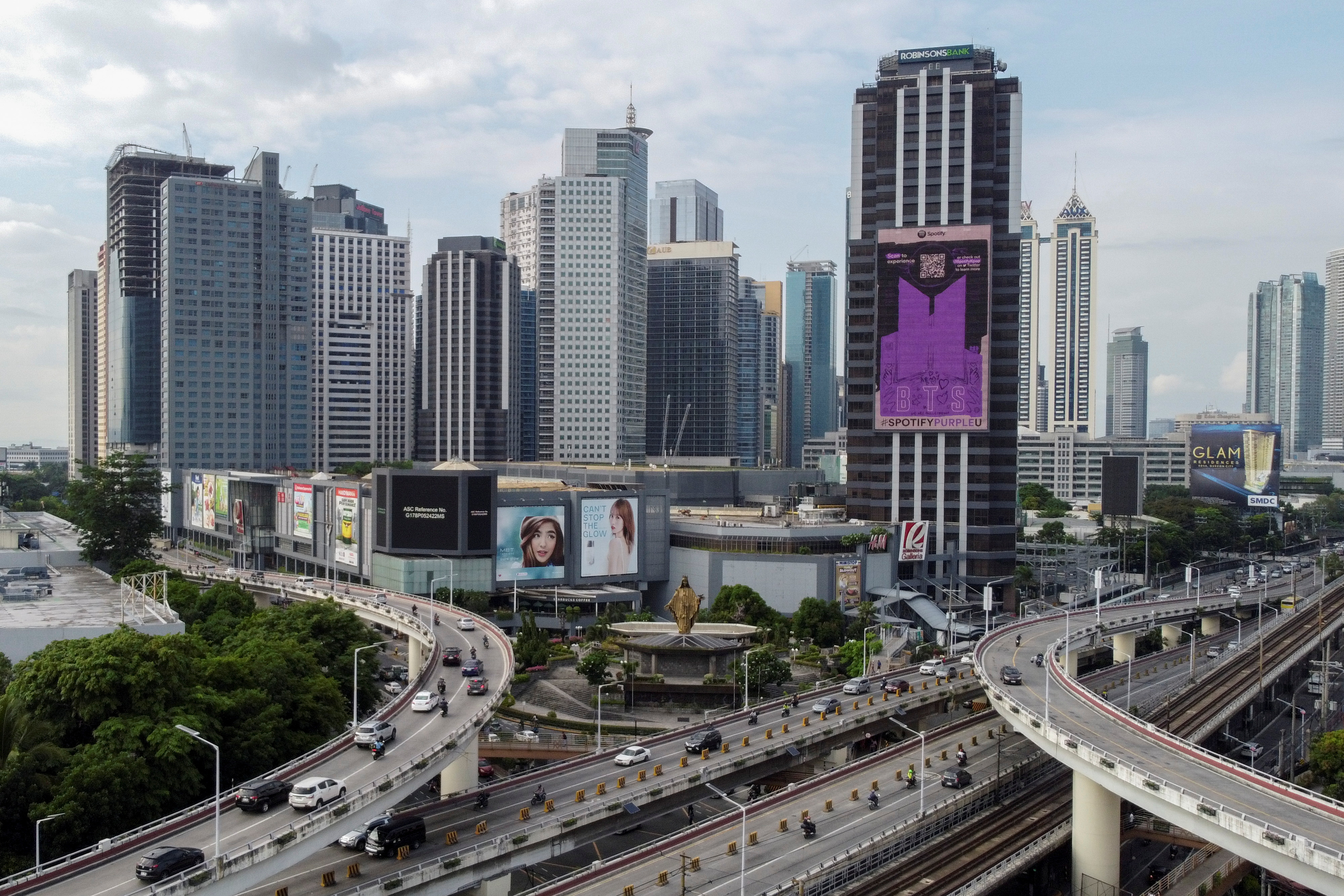 Philippines says July inflation at +6.4 pct year-on-year, above market forecasts