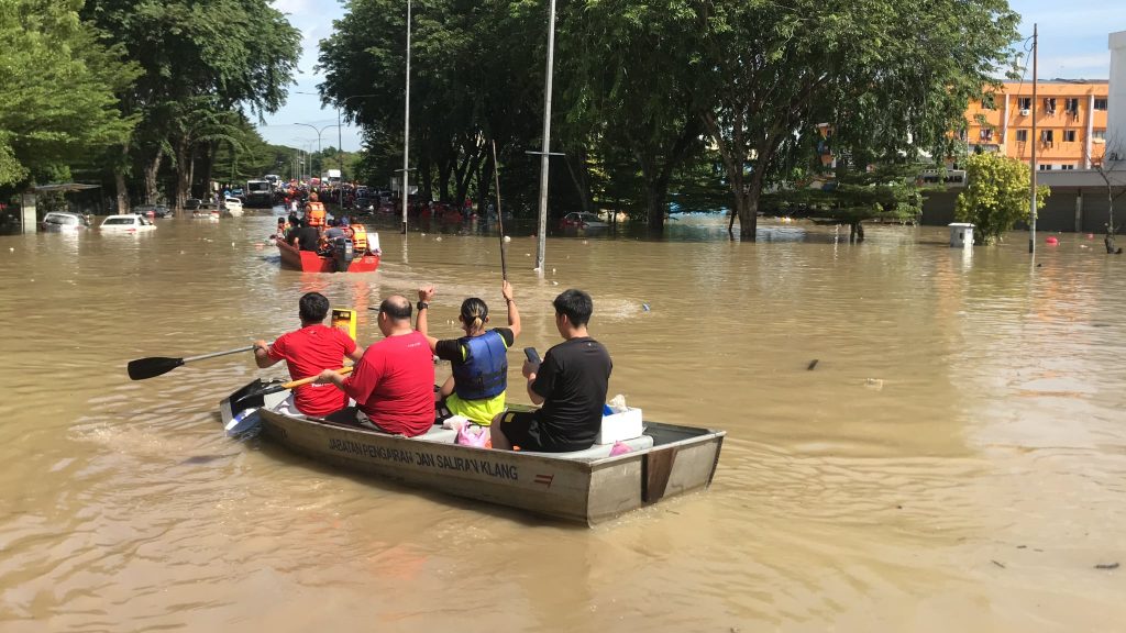 Batu Tiga state constituency collecting funds to buy boat for flood operations