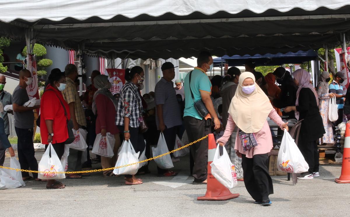 Wakil rakyat mahu pasarkan sayur kebun komuniti di jualan murah PKPS