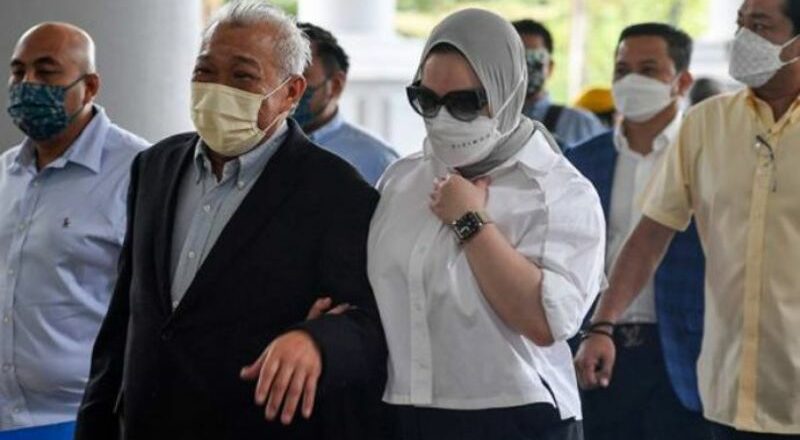 Bung Moktar, isteri diperintah bela diri tuduhan rasuah RM2.8 juta