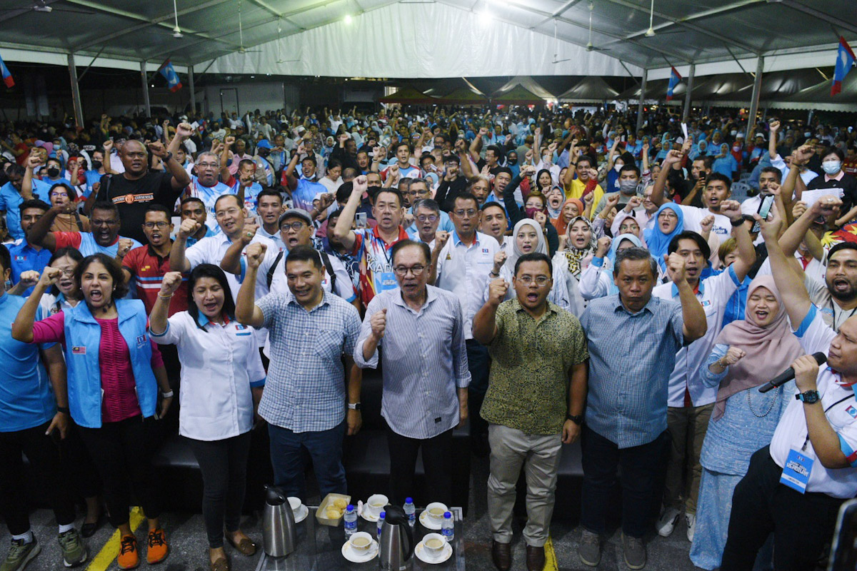 KEADILAN minta cabang anjur program penerangan, dekati rakyat setiap minggu