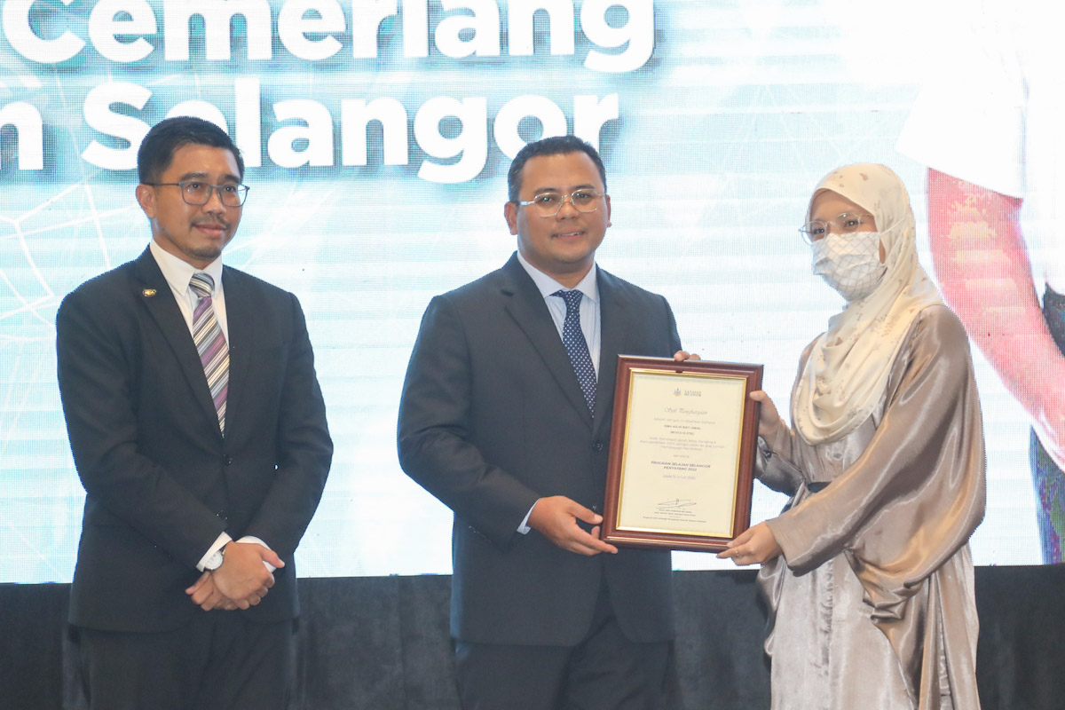 22 Yayasan Selangor students to pursue qualifications with professional accountancy bodies