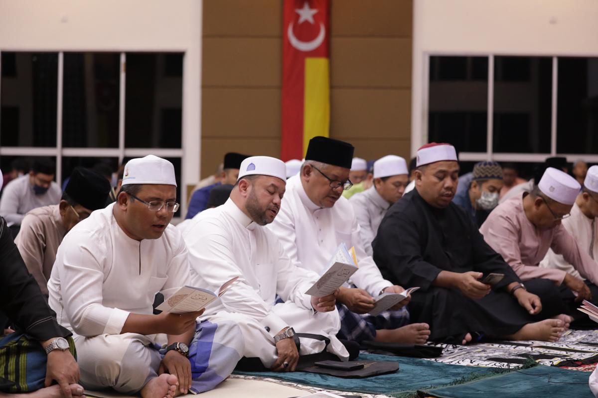 200 individu hadir ke bacaan Yasin, tahlil arwah bapa MB