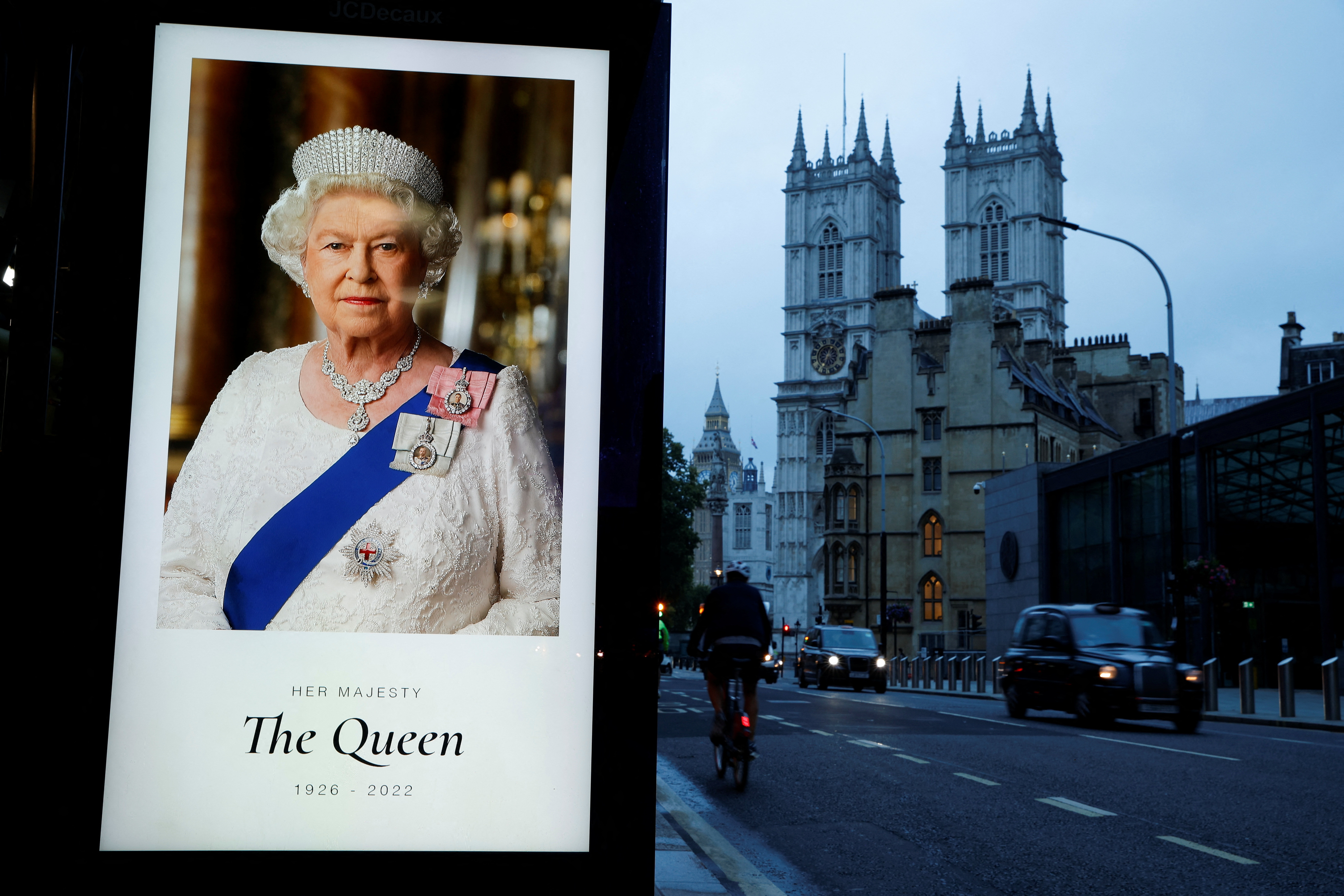 King, Queen leave for UK to pay last respects to Queen Elizabeth II