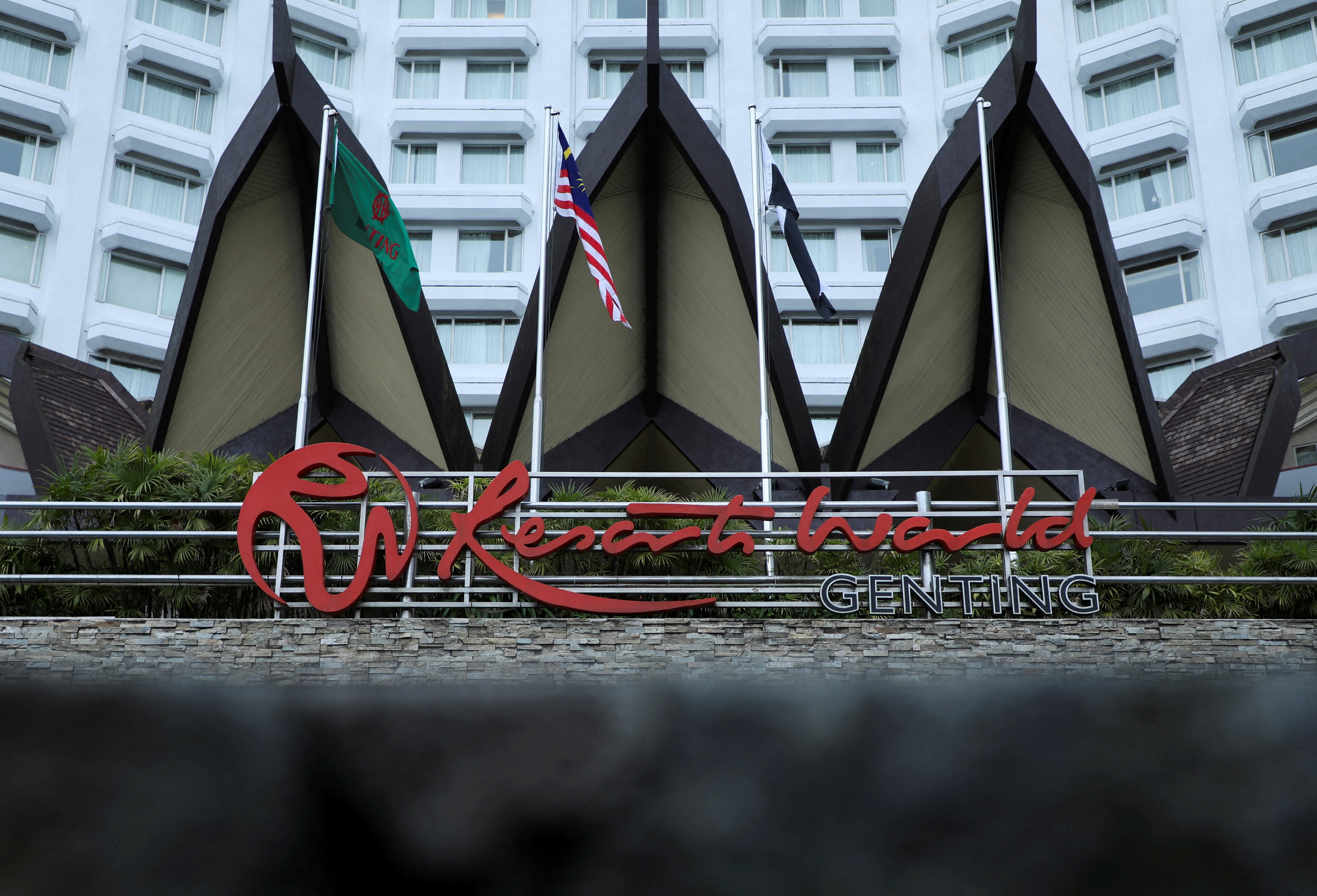 Analysis: Genting aims to upend Macau casino landscape in bidding war