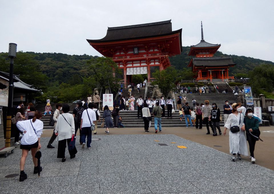 Japan’s population falls for 13th straight year, drops below 125 mln
