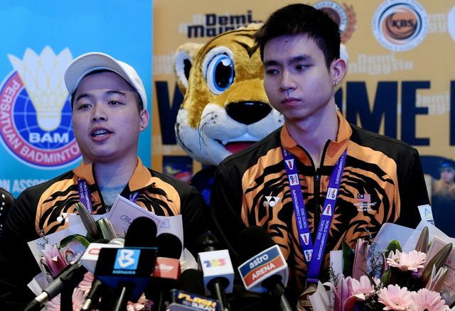 谢定峰.苏伟译今日载誉而归 期许成为世界第一