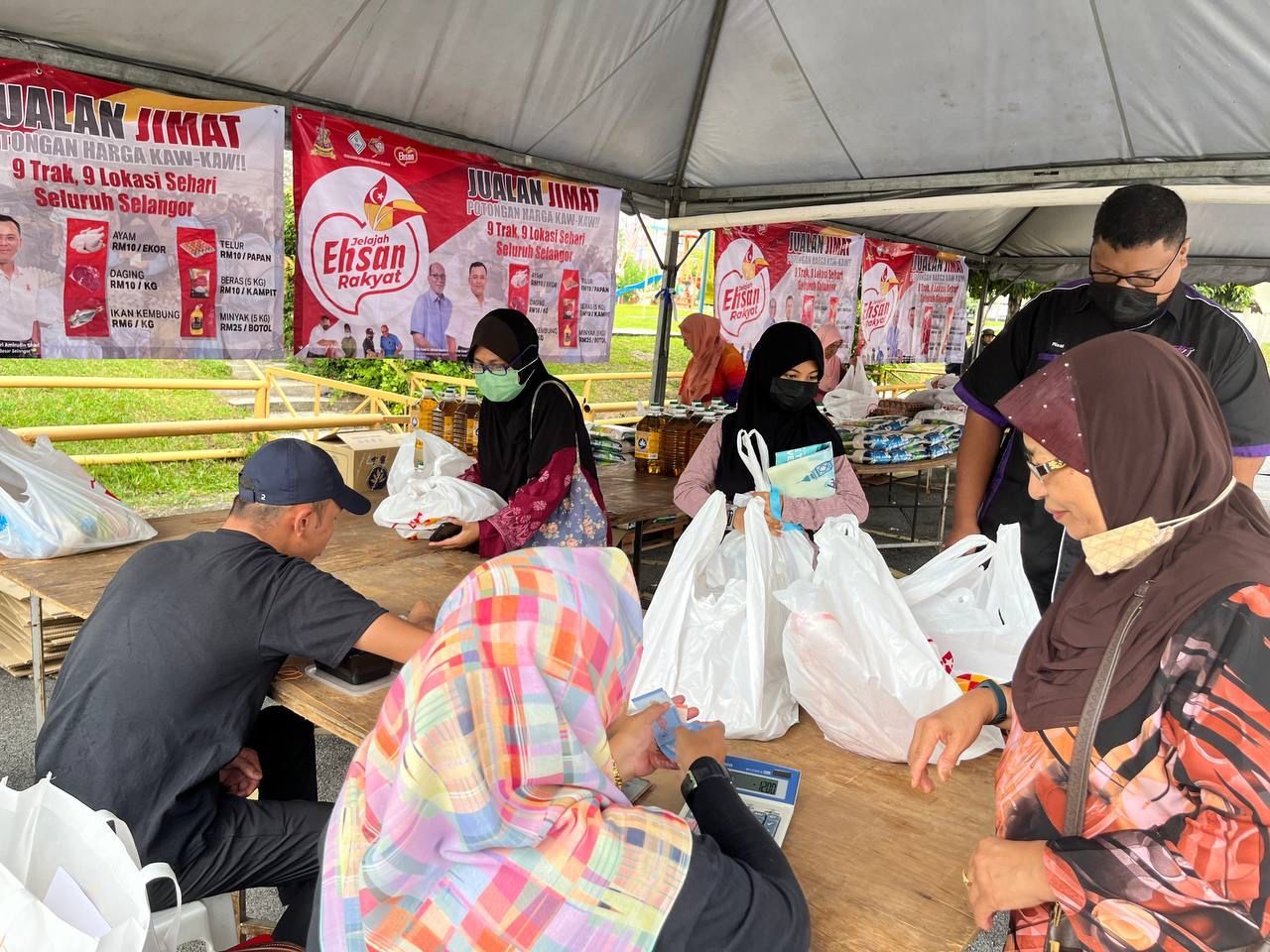 Kos hidup naik, penduduk harap jualan murah jadi program bulanan