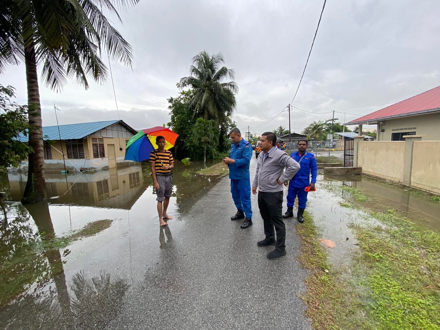 大涨潮情况受控积水已消退  18灾黎安顿疏散中心