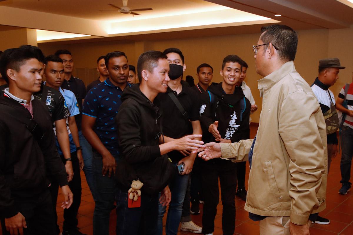 Wakil rakyat Seri Setia raikan anggota TUDM sempena Hari Malaysia