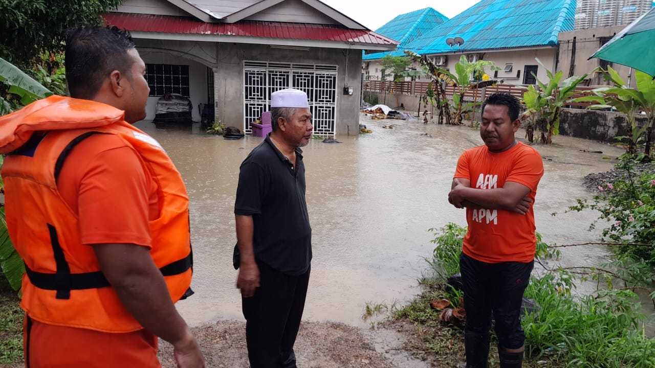 37 mangsa banjir di Langkawi dipindahkan ke pusat pemindahan sementara