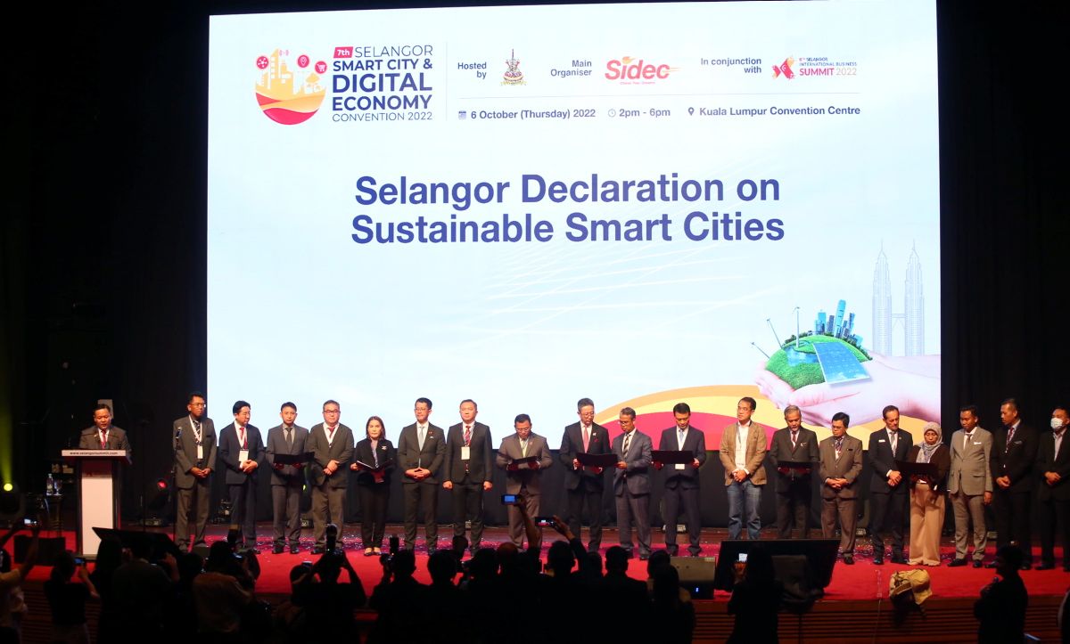 Anna Jobling, Diana Danielle meriahkan SDEC, sertai program bersama peniaga