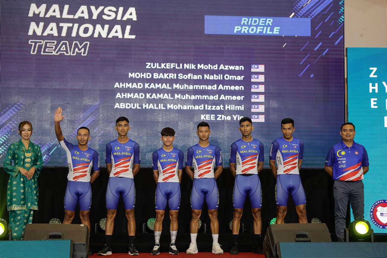 LTdL 2022 launch gets off to colourful start with team introduction
