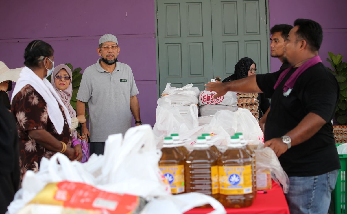 மக்களின் சுமையைக் குறைப்பதற்கு மலிவு விற்பனைத் திட்டம் தொடரப்பட வேண்டும்