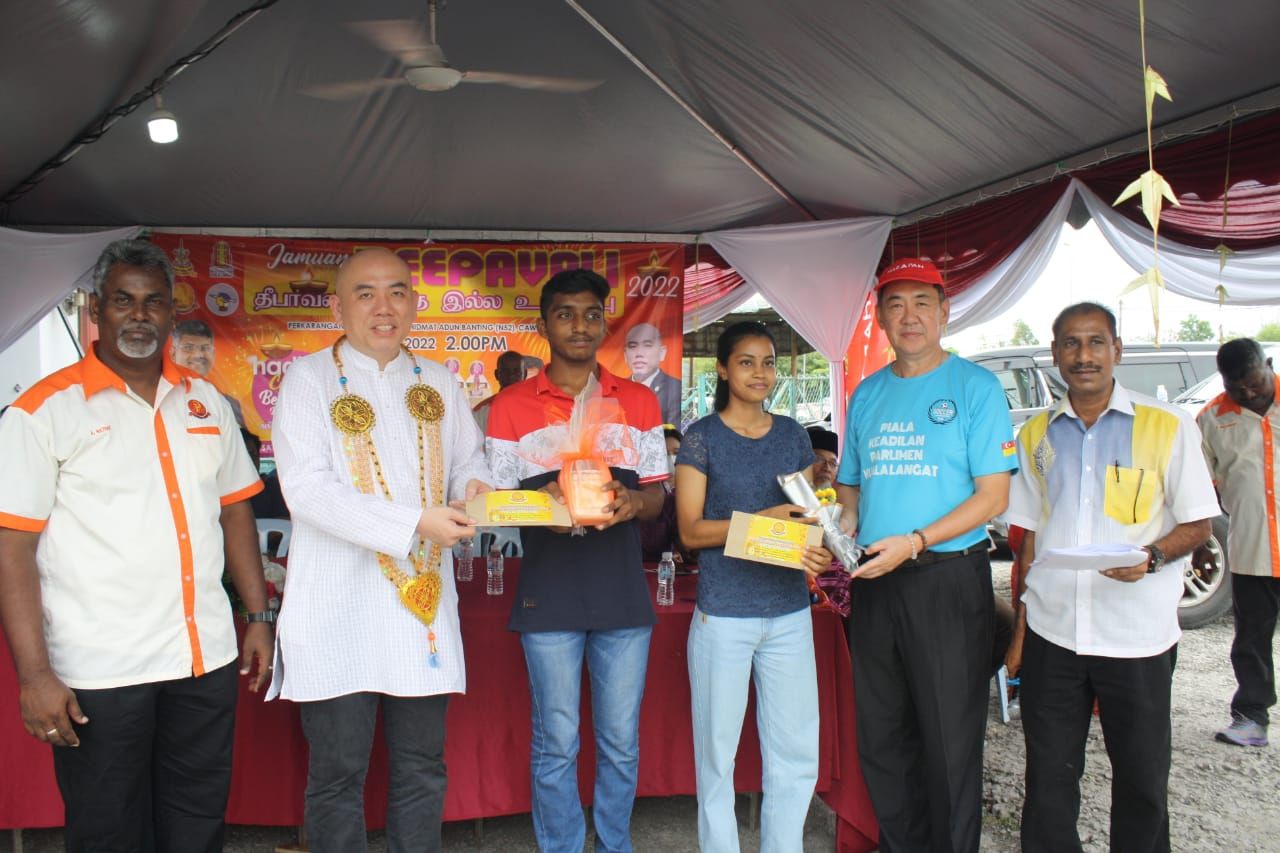 வாய்ப்புகளைச் சரியாகப் பயன்படுத்திக்கொள்ள இந்தியர்களுக்கு வேண்டுகோள் -பந்திங் சட்டமன்ற உறுப்பினர்