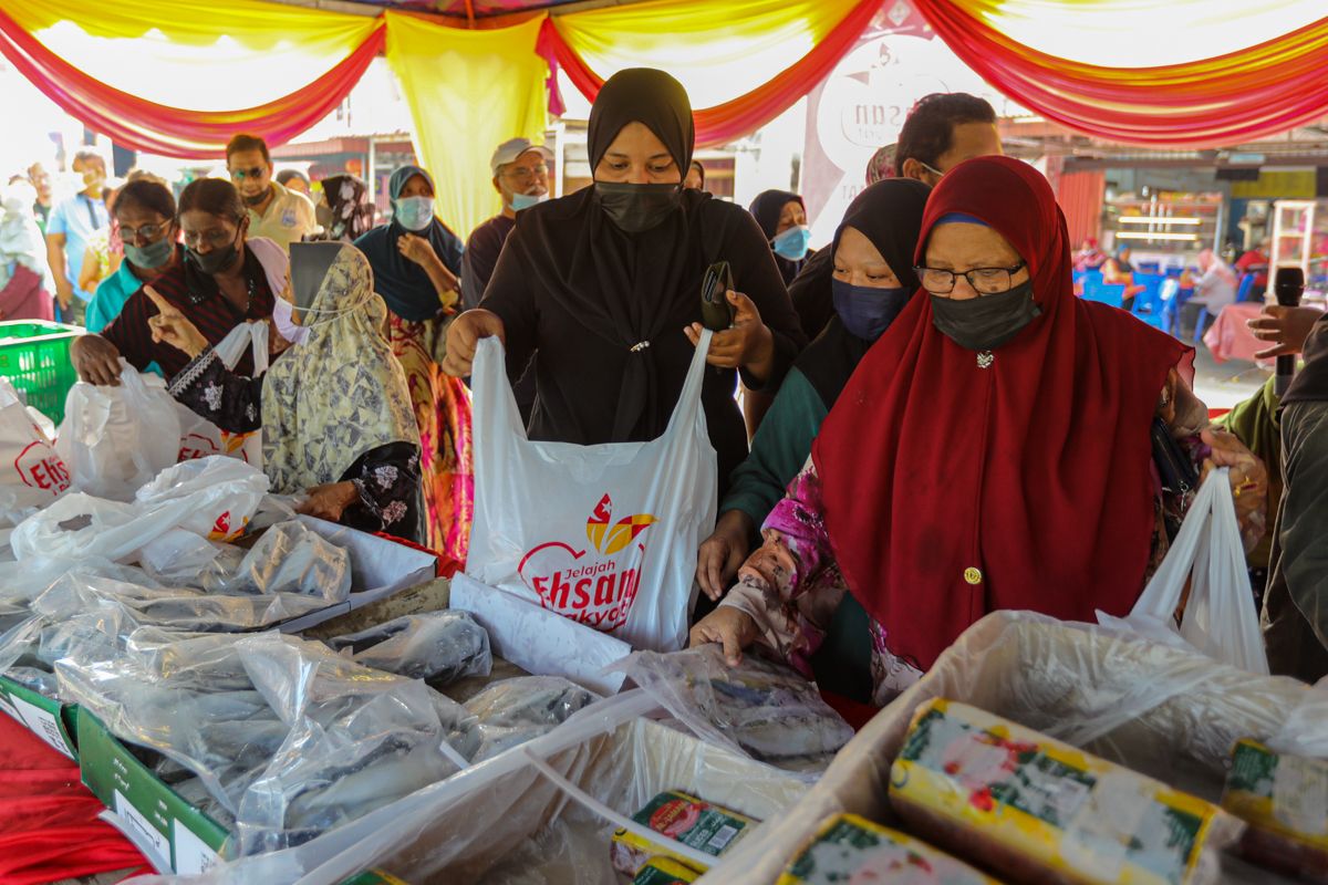 Jualan murah ayam, daging, ikan diterus ke sembilan lokasi esok