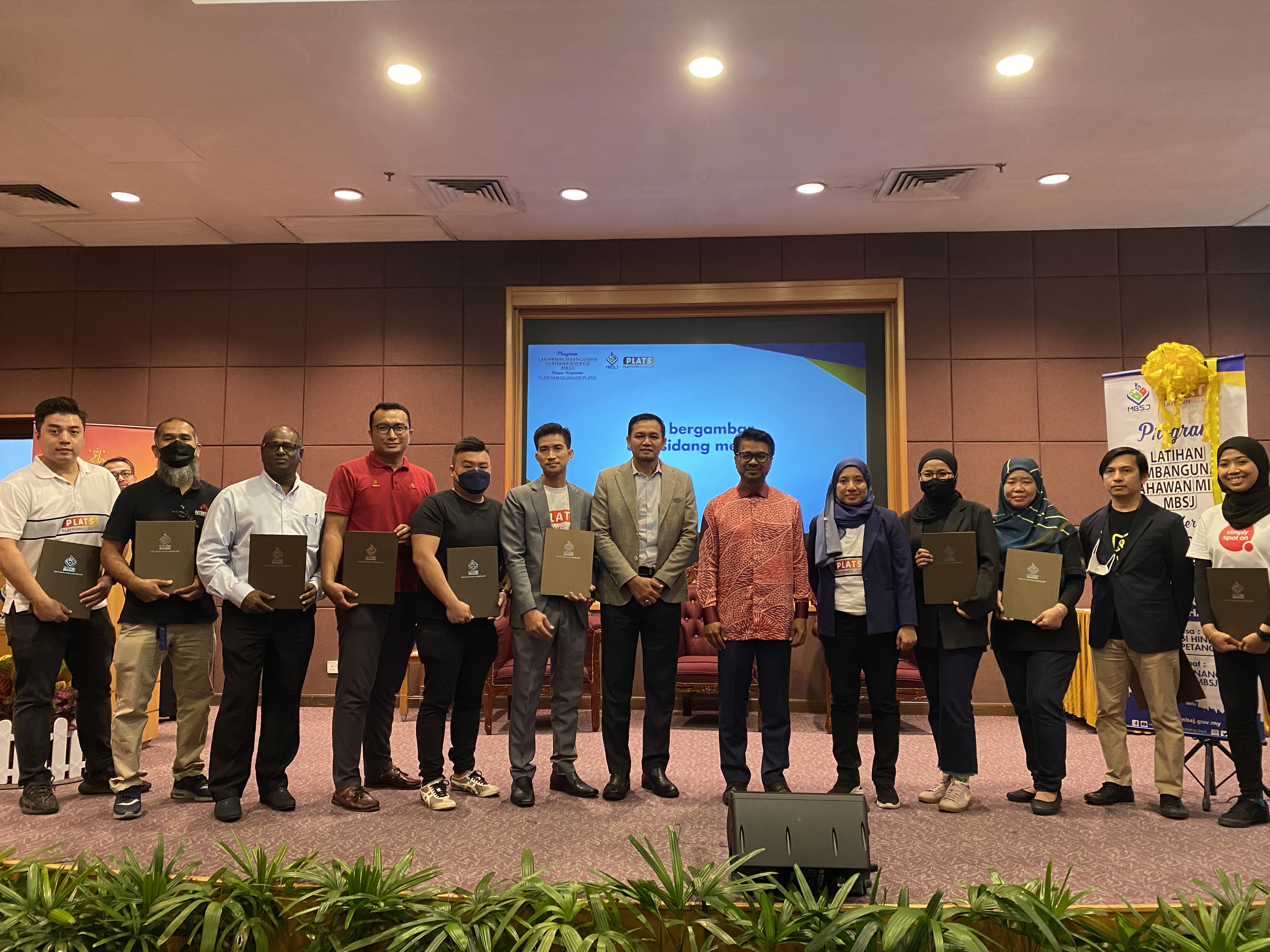 Peniaga kecil daftar Plats terima internet percuma, galak jualan dalam talian