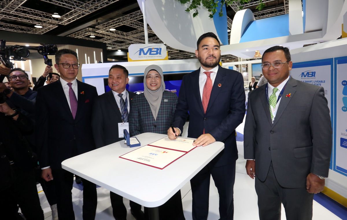 SIBS 2022: Rainy weather no deterrent as thousands flock to KLCC