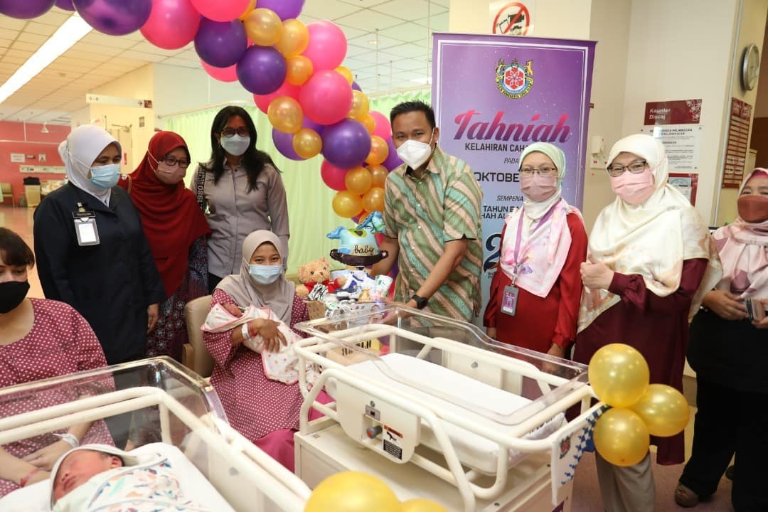 60 bayi baru lahir terima hamper sempena ulang tahun MBSA