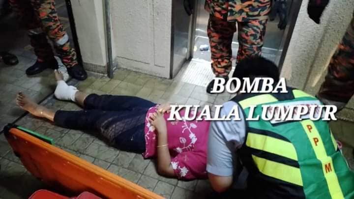 Dua patah kaki lif kondominium jatuh dari tingkat lapan