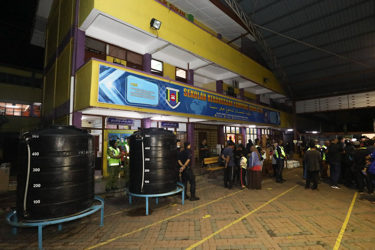 Mangsa banjir di Selangor, Perak meningkat pagi ini