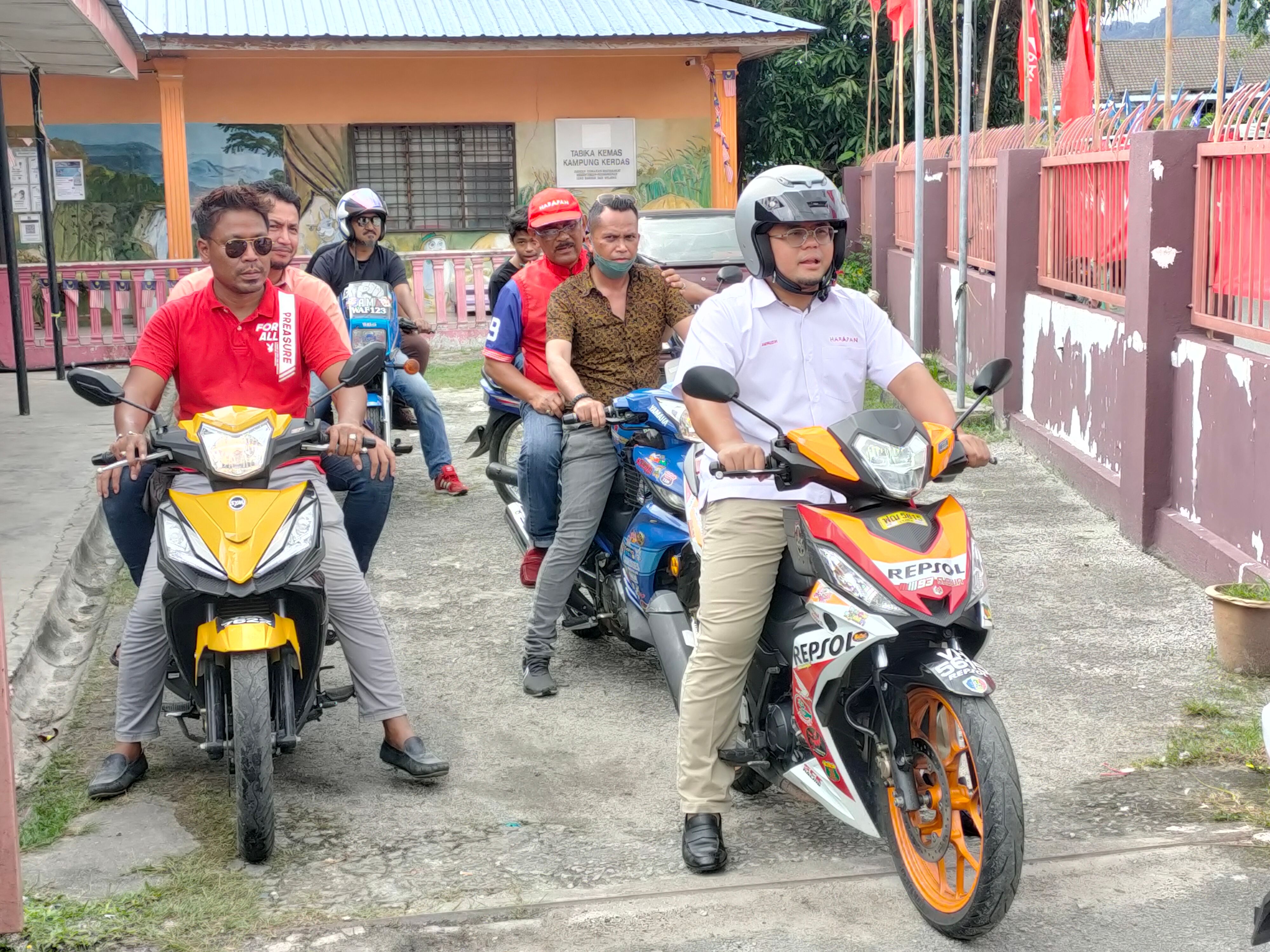 மோட்டார் சைக்கிளில் இறுதிக்கட்ட பிரச்சாரம்