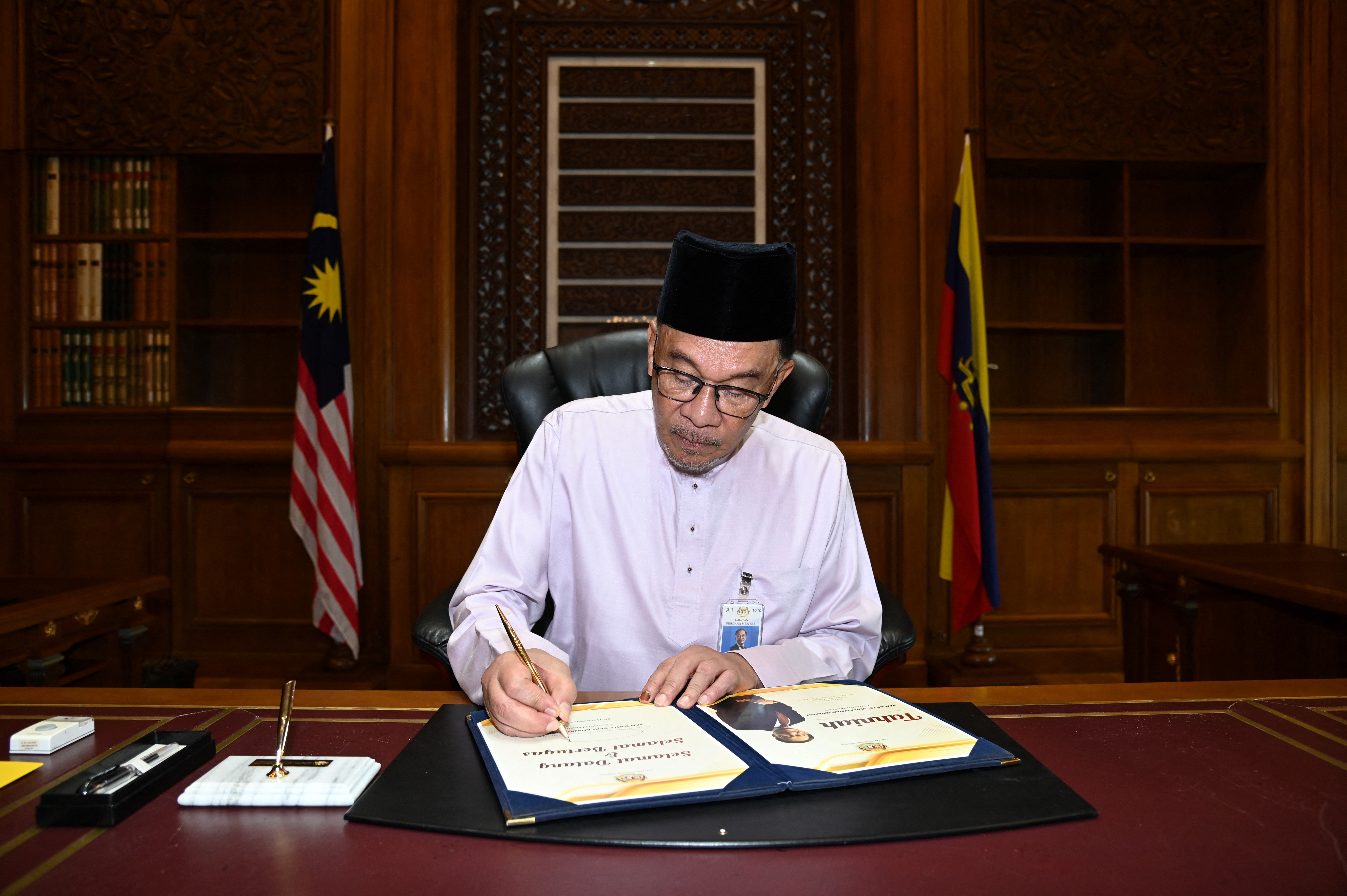 Malaysia will work with Singapore to further elevate bilateral ties — PM