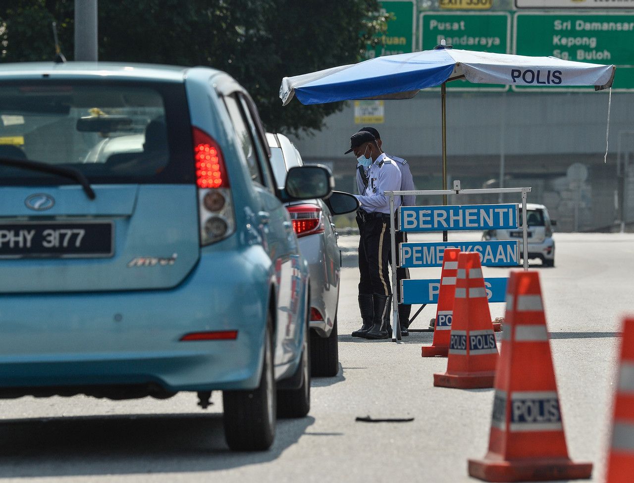 542 officers on duty across state for festive road safety ops