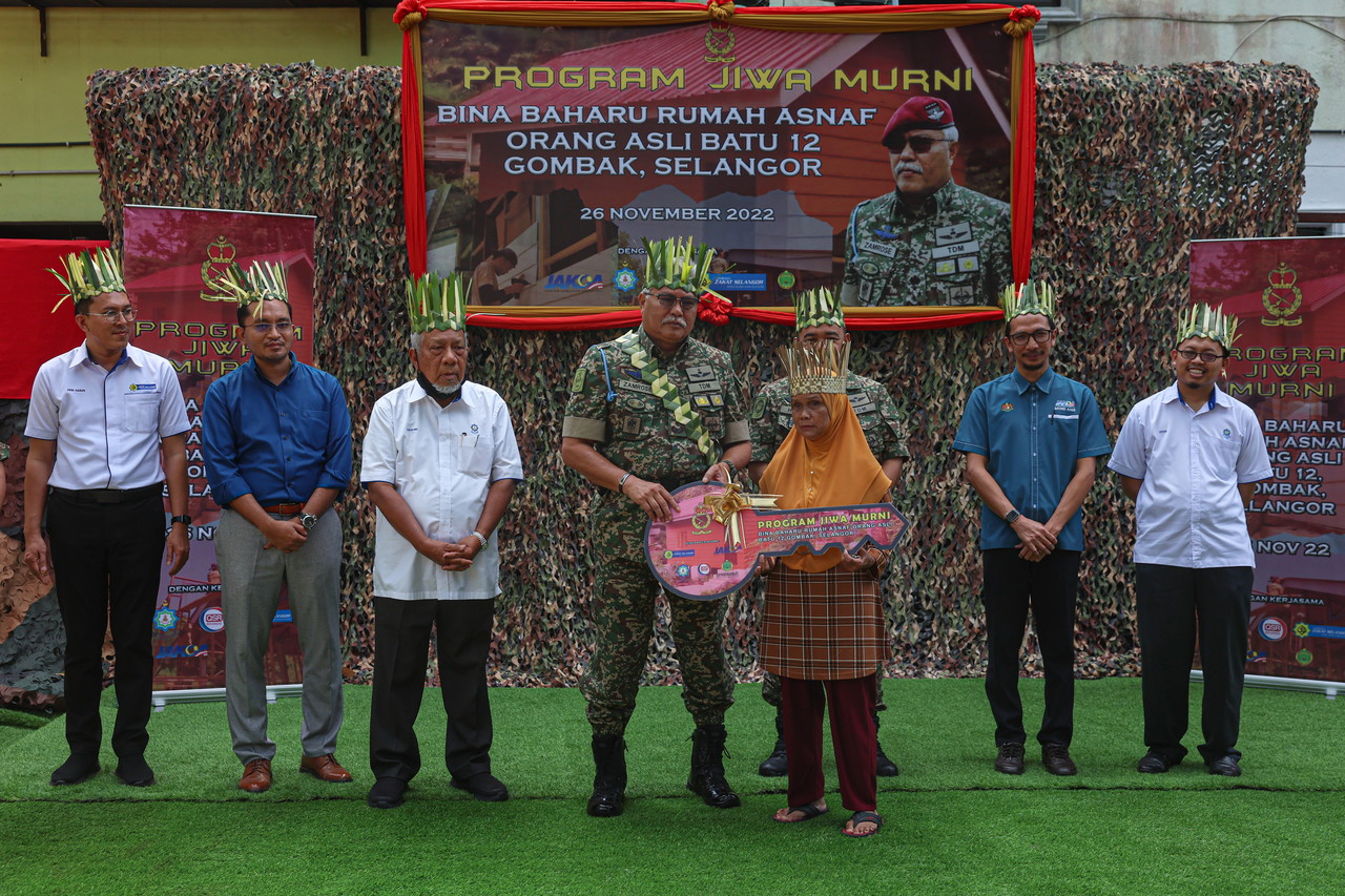 Tentera darat bina tiga rumah untuk Orang Asli Gombak
