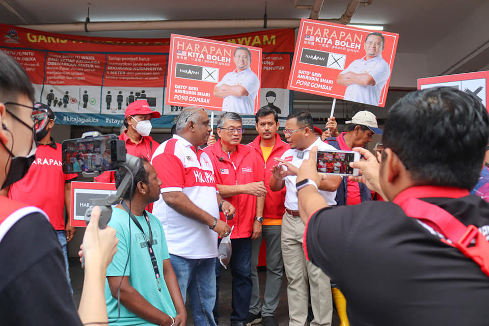 Calon HARAPAN Selayang bantu promosi jualan murah PKPS