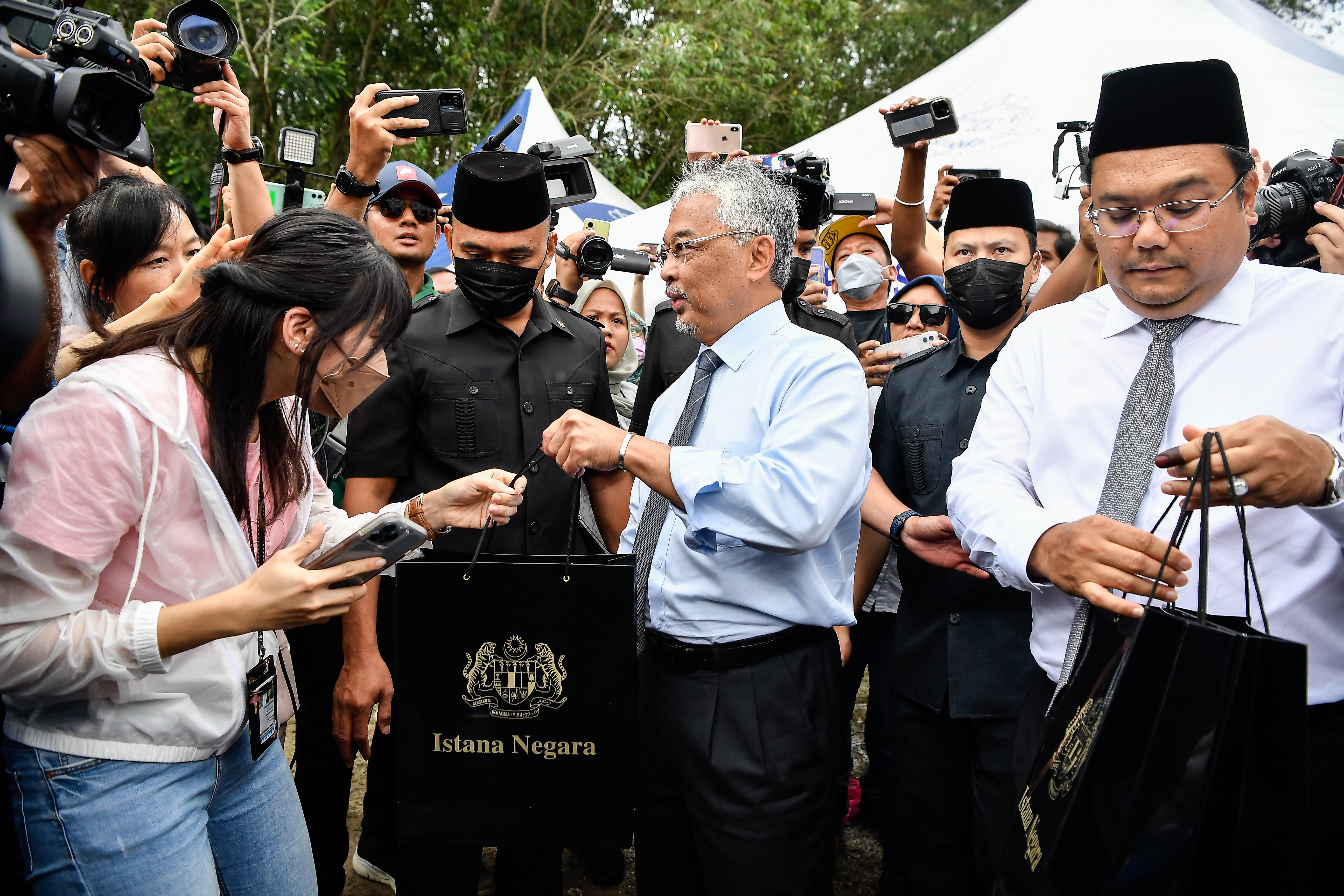 Agong titah rakyat bersabar tunggu kerajaan baharu dibentuk