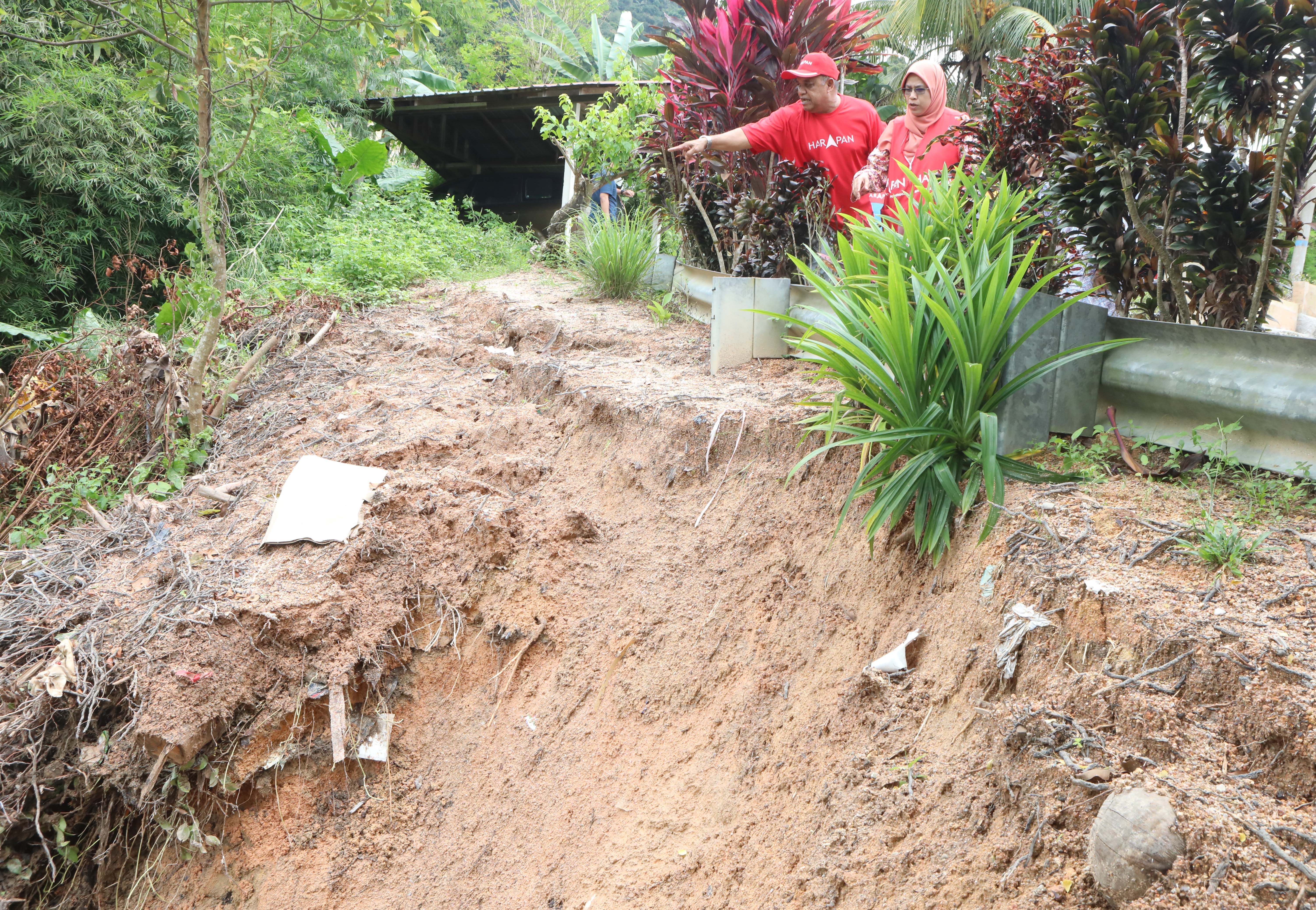 Rodziah tangguh seketika kempen, lawat mangsa tanah runtuh di Ampang